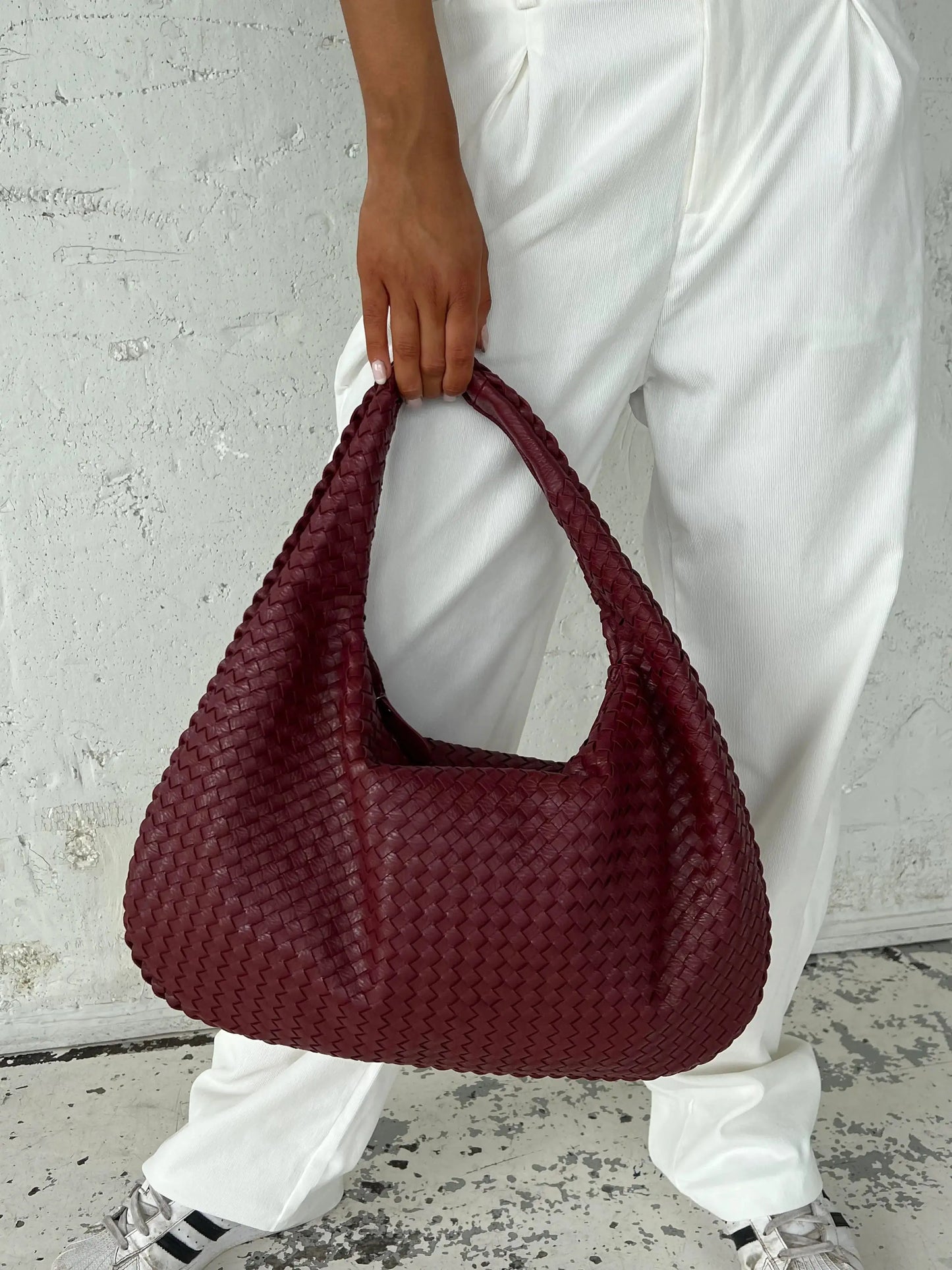 Leather Bag - Stylish and Elegant